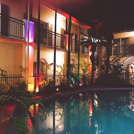 Crystal Garden Resort & Restaurant Cairns Exterior photo