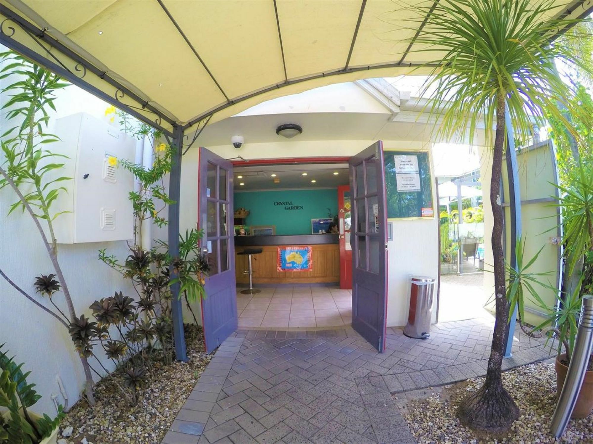 Crystal Garden Resort & Restaurant Cairns Exterior photo